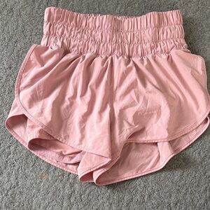 CRZ YOGA Women's Pink Athletic Shorts